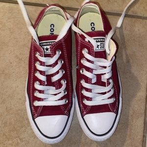 Burgundy Converse Low M4.5/W6.5
